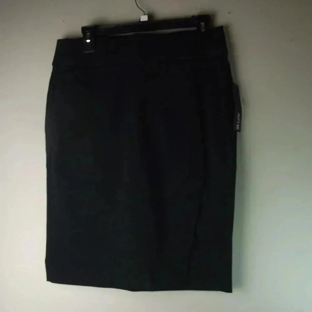 Vintage Apt 9 Pull-on Black Skirt Sz 8 NWT